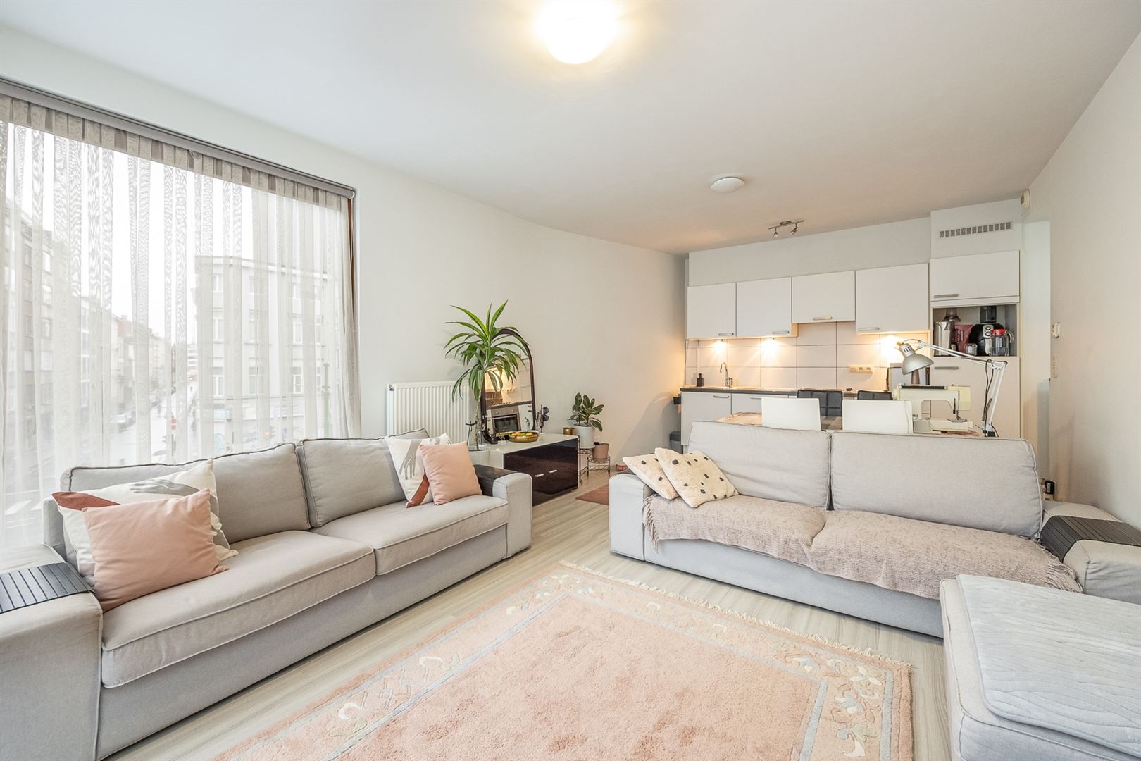 Centraal gelegen 1 slaapkamer hoekappartement  - foto 4