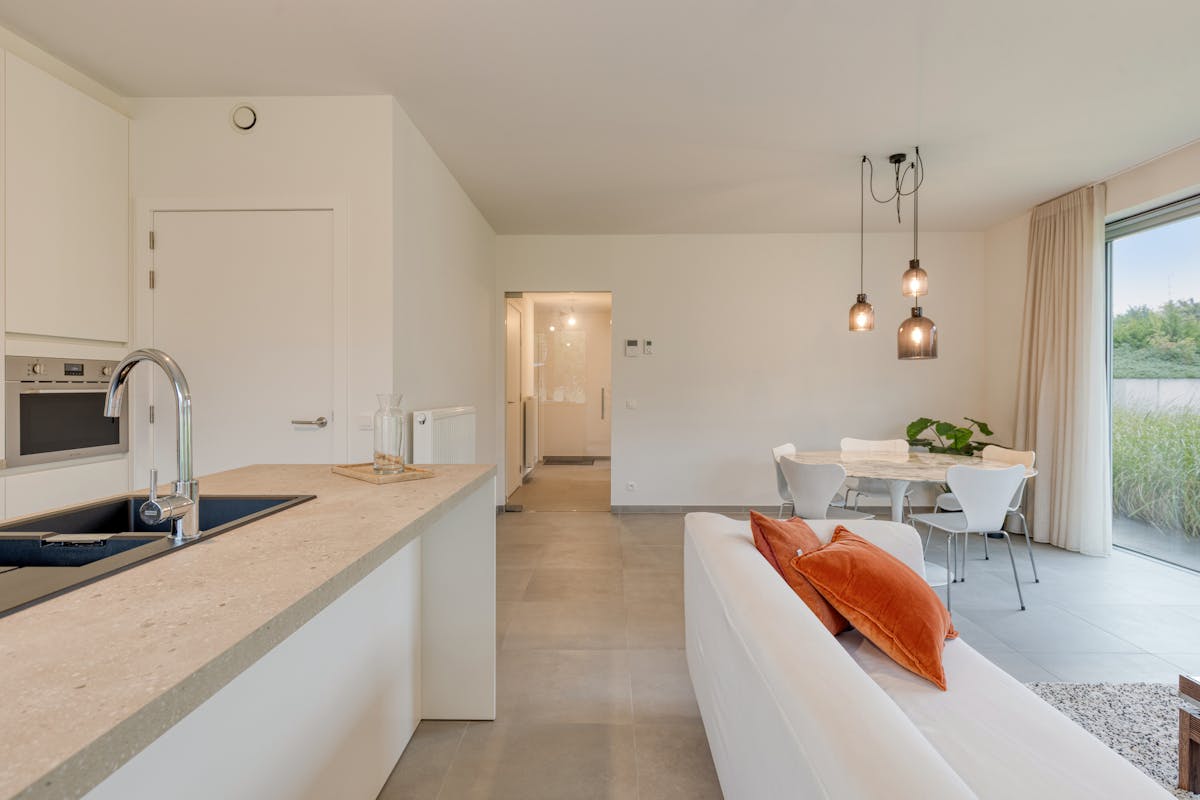 Instapklaar appartement in parktuin nabij hartje Roeselare! - foto 3