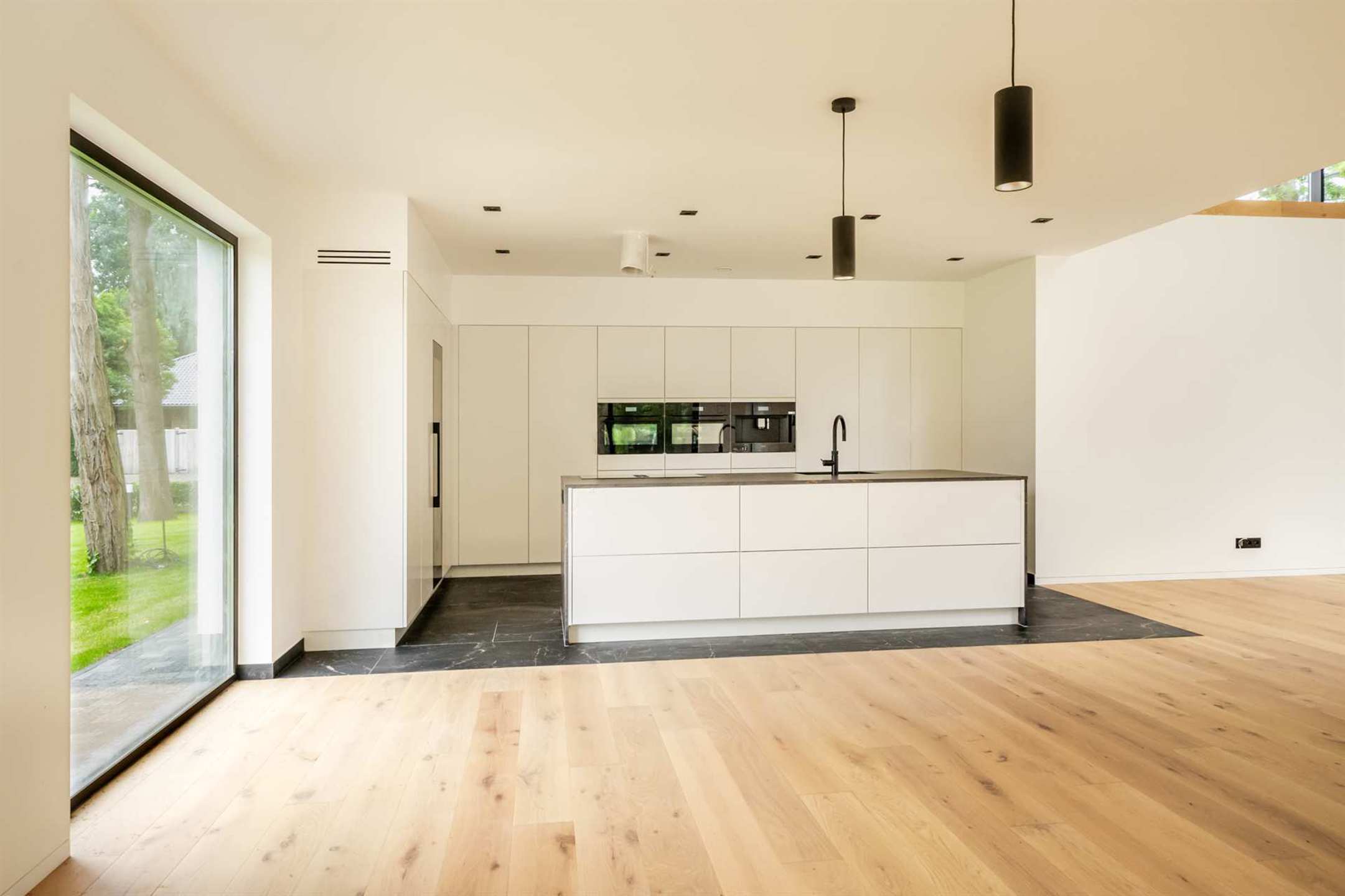 Luxueuze nieuwbouwvilla met zwembad - foto 5