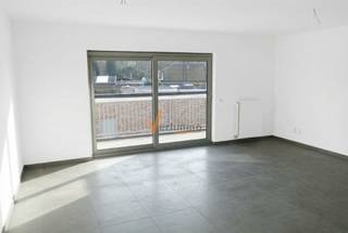 Dit moderne appartement van 94 m² is gelegen op een tweede verdieping met lift. Het pand beschikt over twee ruime slaapkamers en is voorzien van één...