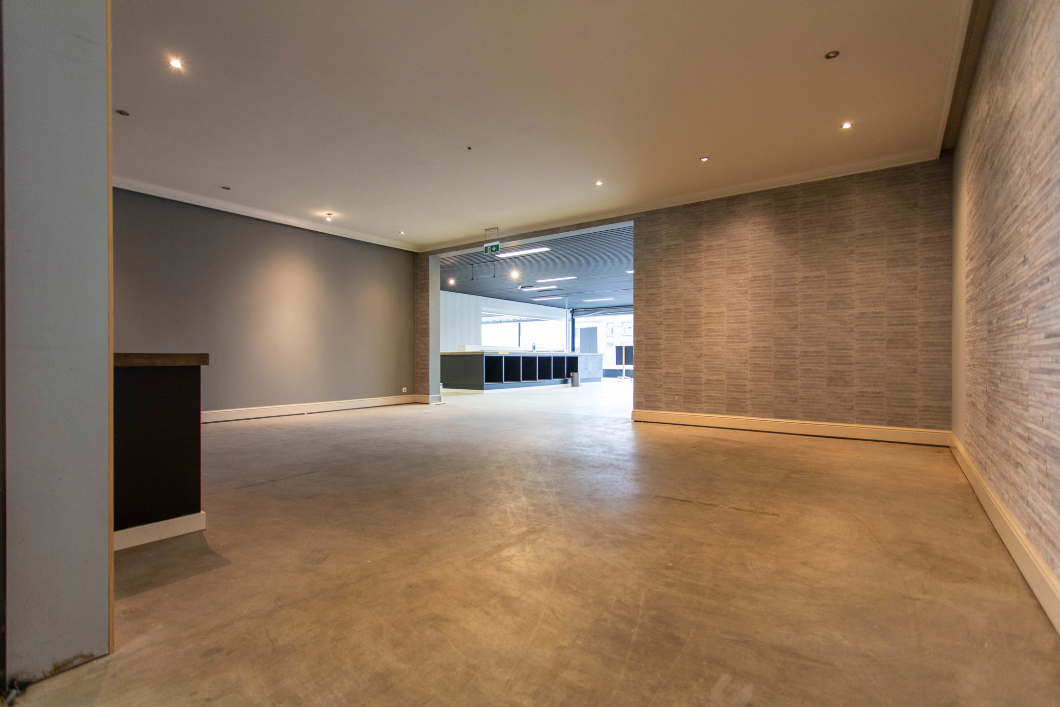 Commercial à louer à Essen - photo 5