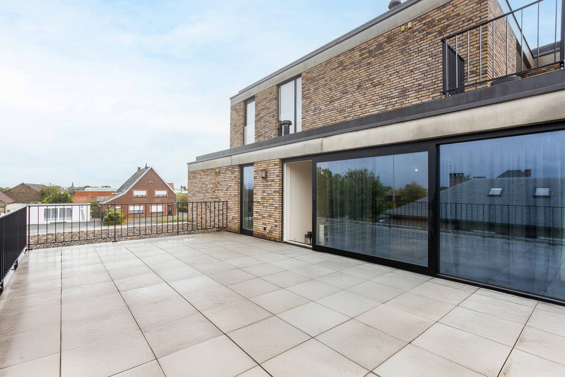 Modern NB appartement 2slpk, fantastisch terras & 2 parkpl. - foto 3