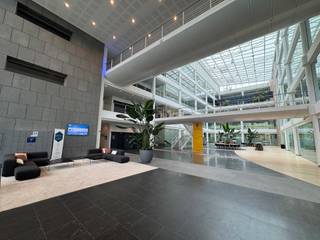 La place Léopold est un tout nouveau parc de bureaux qui contient quatre bâtiments high-tech. Le parc est situé sur le territoire flamand mais a...