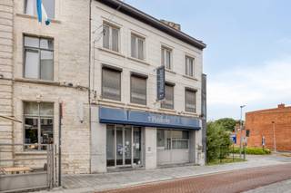 Handelspand (voormalige bakkerij) op één van de beste handelsliggingen in Tienen met o.a. een totale oppervlakte van maar liefst 347 m²,...