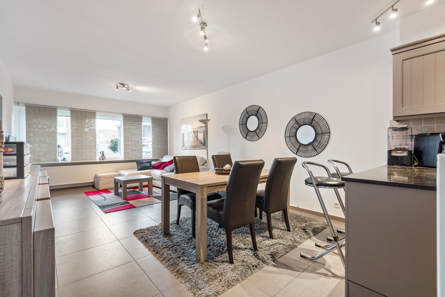 Tof gelijkvloers appartement met 2 slaapkamers, tuin en zwembad - foto 5