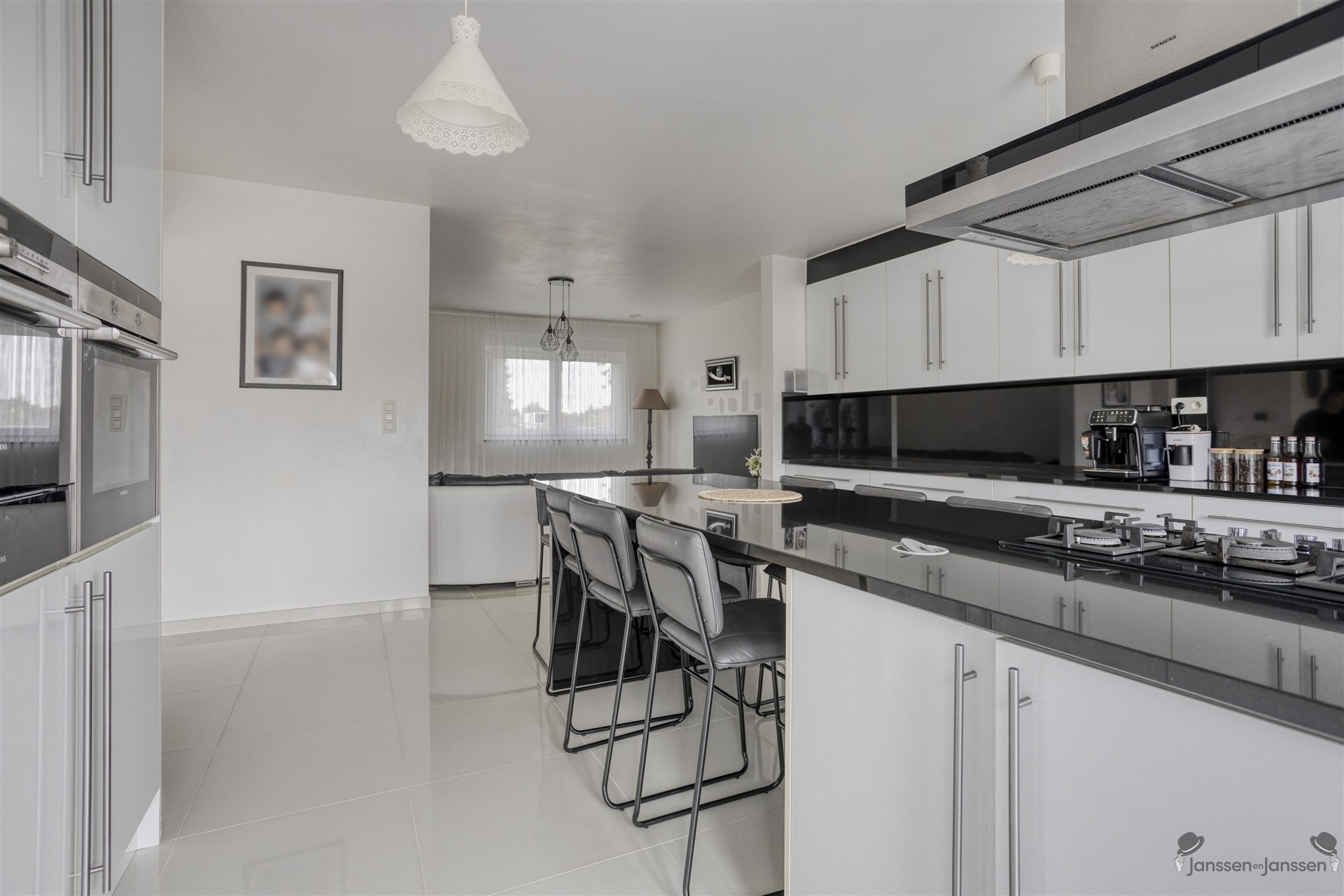 Uitzonderlijk triplex appartement van 251 m² met 5 (mogelijkheid tot 6) slaapkamers en groot terras te Leopoldsburg - foto 4