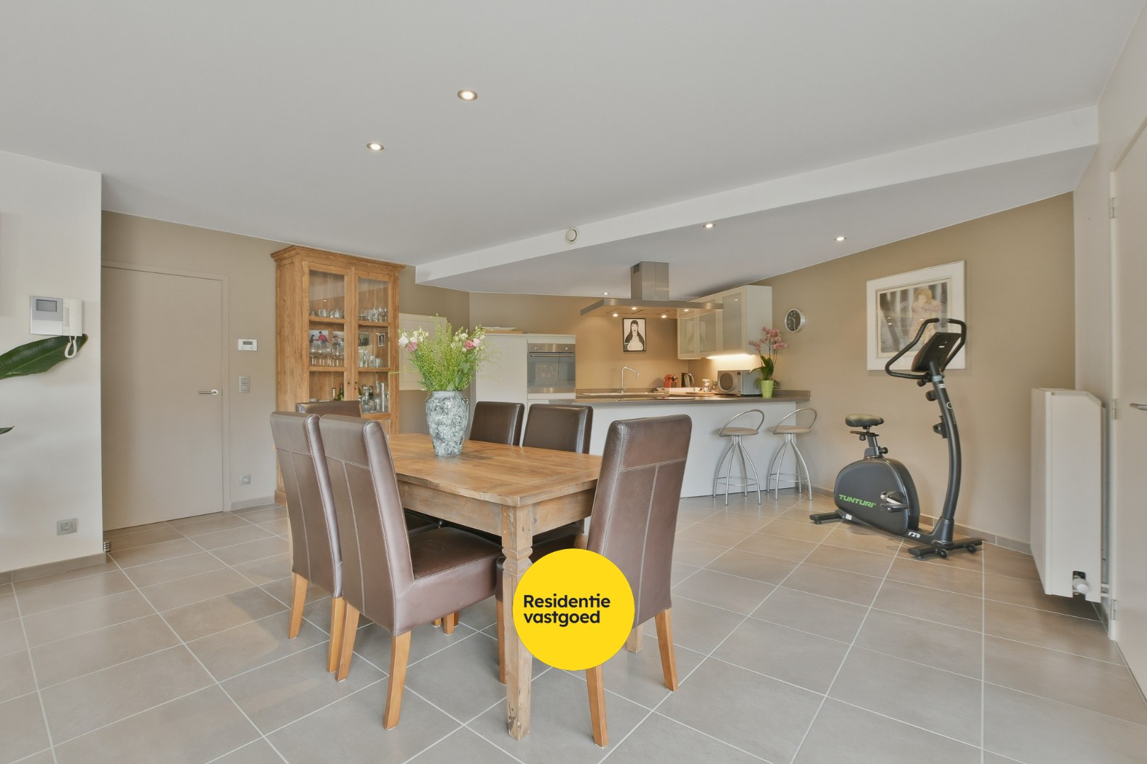 Onmiddellijk beschikbaar energiezuinig appartement met 2 slaapkamers in De Haan - foto 4