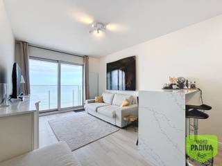 Gerenoveerde en bemeubelde studio te huur met zeezichtDeze studio is smaakvol ingericht en recent gerenoveerd. Zo beschikt deze over prachtig zicht...