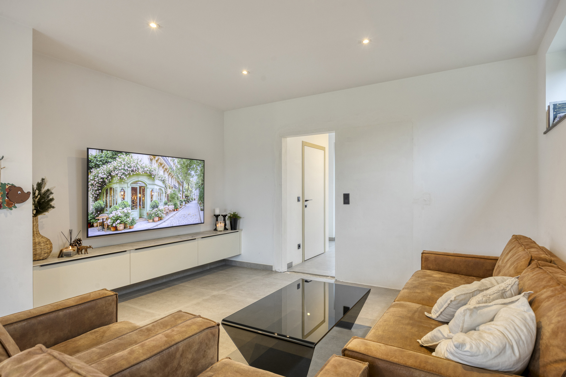 Energiezuinige halfopen nieuwbouwwoning met leefkeuken en inpandige garage in Genk - foto 4