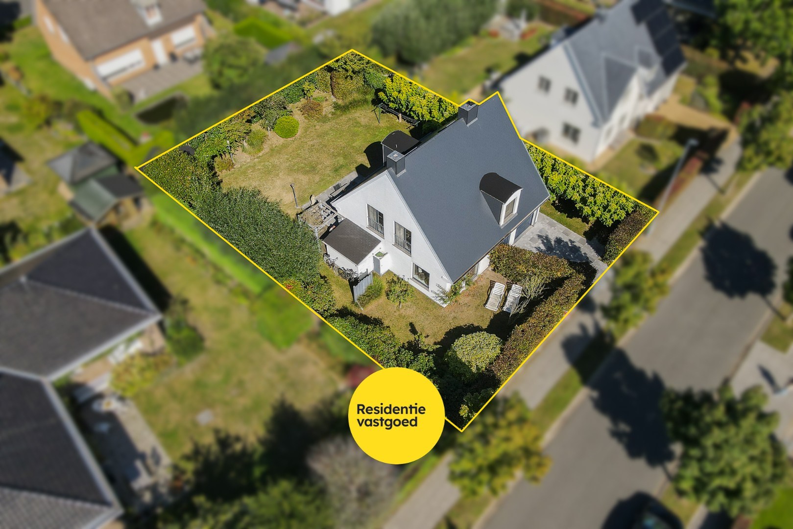 Charmante villa met 5 slpks en mooie tuin te Sint-Kruis - foto 1