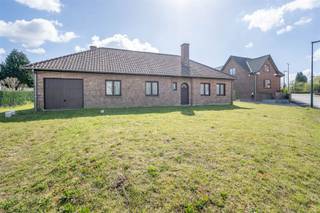 Century21ImmoNero stelt voor: BOD DOEN VANAF 409.000 €: VERKOOPSPROCEDURE: U kan een bod uitbrengen aan minimum de vraagprijs onder gesloten...