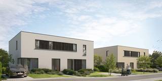 Op de voormalige brouwerijsite Appelmans realiseren we deze moderne halfopen woningen waar hedendaags comfort en een warme thuis centraal staan. Je woont hier in het hart van de gezellige dorpskern van Sint-Martens-Bodegem, met winkels, scholen en openbaar vervoer vlakbij. Tegelijk geniet je van een vlotte verbinding naar Brussel via de E40 en de Brusselse Ring. In Dilbeek ervaar je elke dag de rust van een groene omgeving, met natuur en charme om de hoek.

De woningen zijn doordacht ingedeeld en heel lichtrijk. De open leefruimte met keuken vormt het hart van het huis, aangevuld met een praktische berging, drie comfortabele slaapkamers. De badkamer is volledig uitgerust met bad, inloopdouche en dubbele wastafel, en ook boven is er een extra toilet voorzien. Buiten nodigt de zuidgerichte tuin uit om te ontspannen en te genieten van elk seizoen. Dankzij de combinatie van een warmtepomp, vloerverwarming en zonnepanelen woon je bovendien bijzonder energiezuinig (E10).

Neem gerust contact met ons op voor meer informatie en ontdek alle mogelijkheden. Een kijkje nemen? Je vindt de locatie ter hoogte van Wolsemstraat 117.