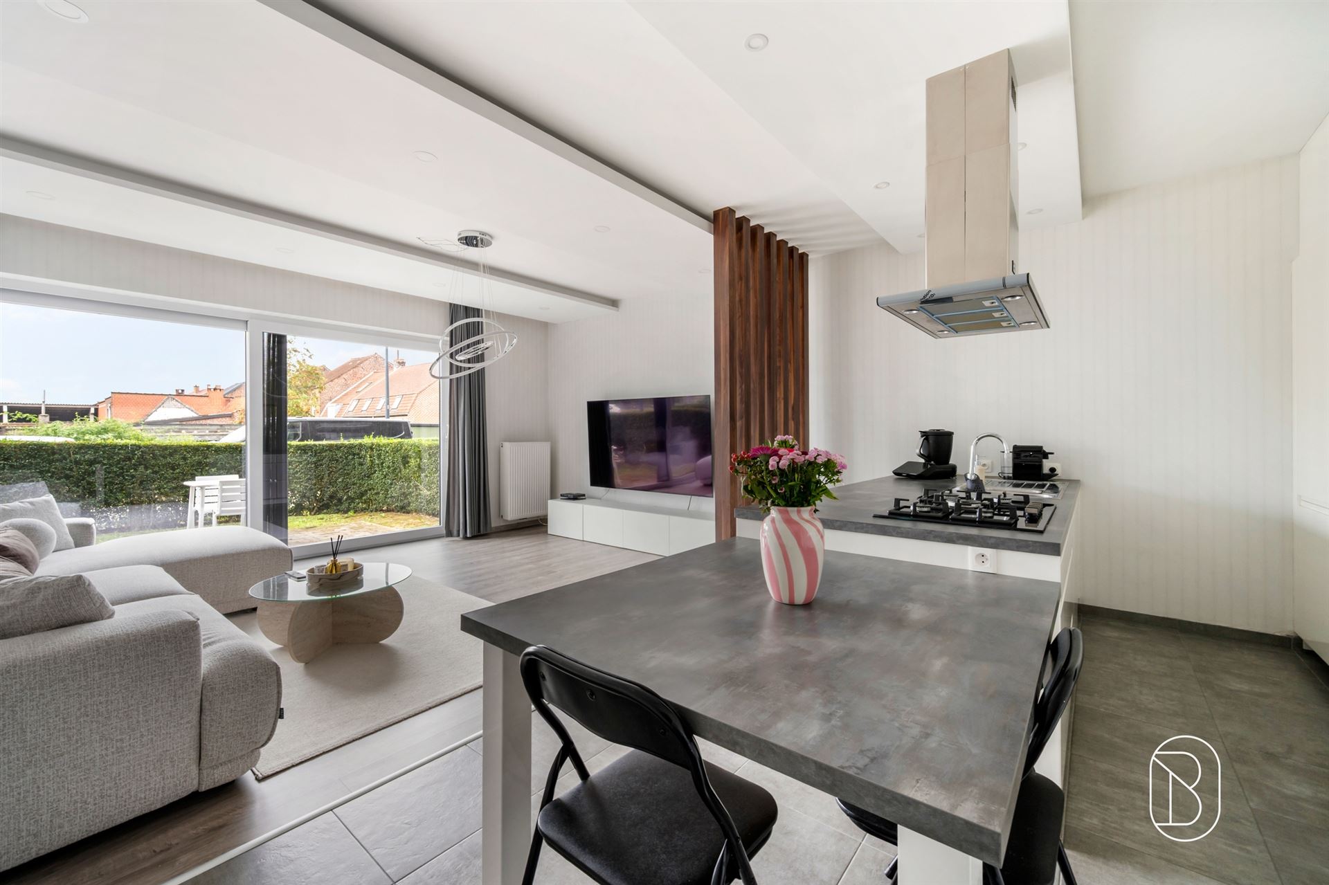 Mooi gelijkvloers appartement met 2 slaapkamers! - foto 2