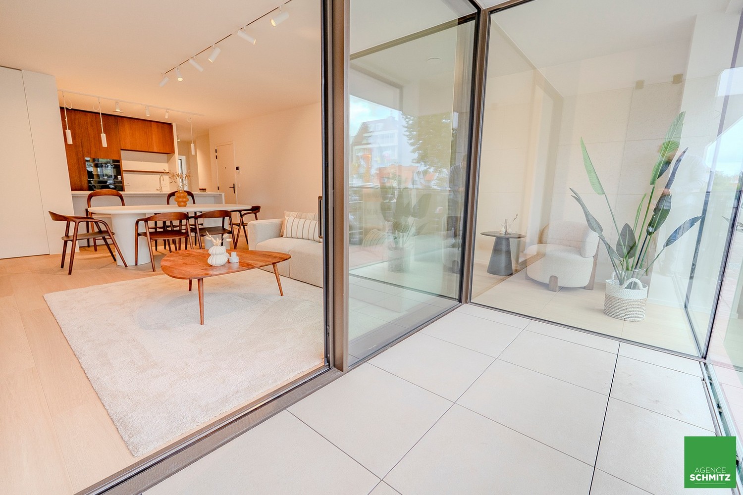 Luxueus gelijkvloers nieuwbouwappartement met drie slaapkamers en grote terrassen op toplocatie in Knokke - foto 2