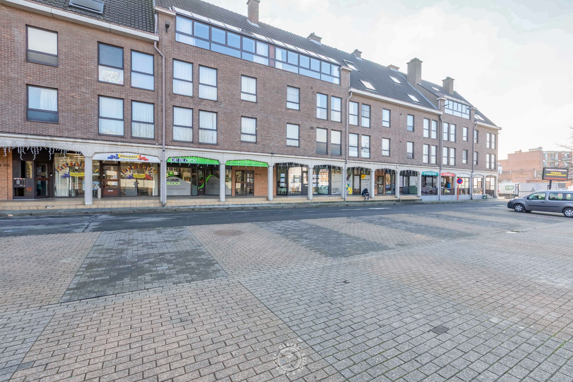Commerciële buitenkans op het Hendrik Heymanplein - foto 1