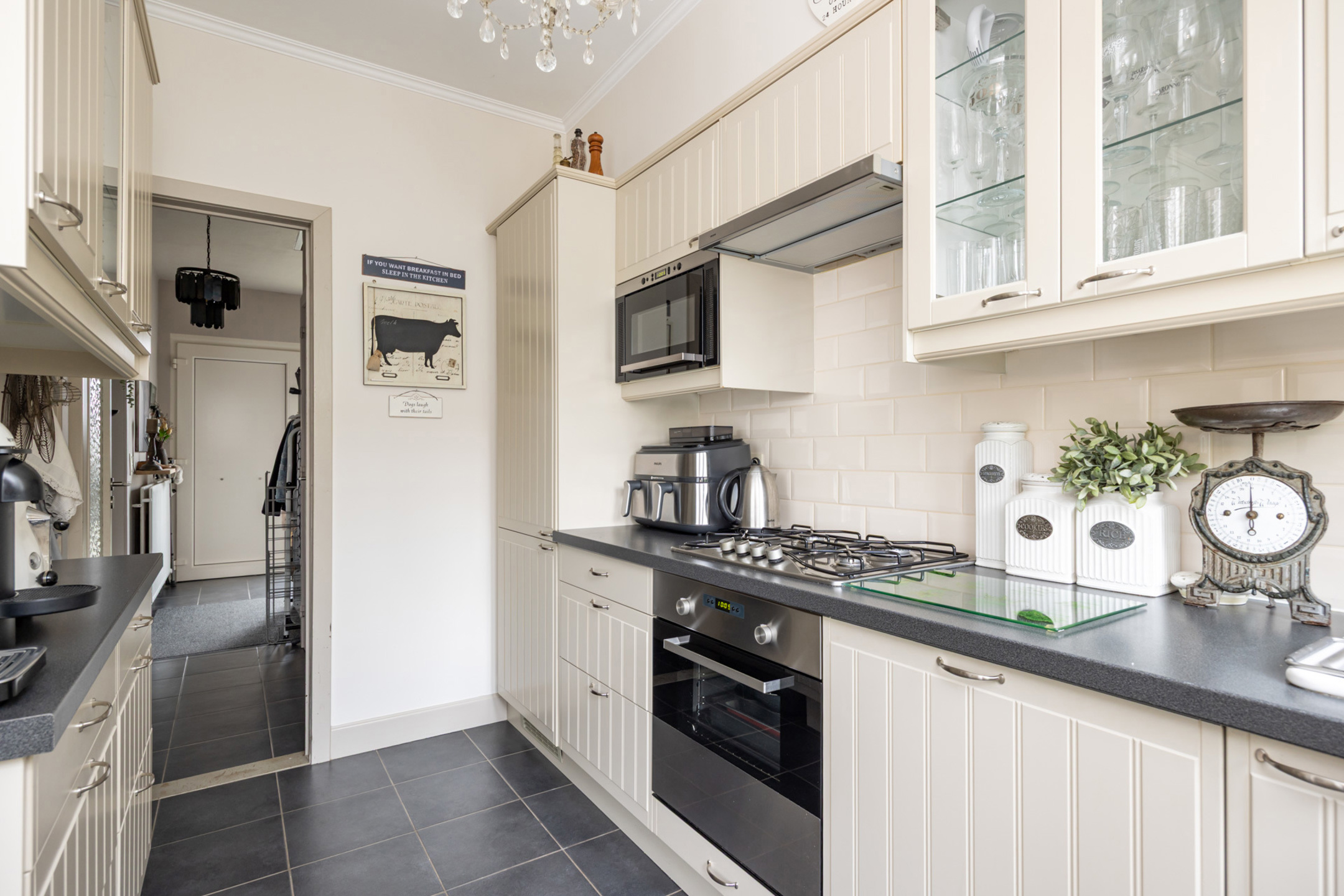 Instapklare woning met tuin 3/4 slaapkamers te Nachtegalenhof Hoboken - foto 4