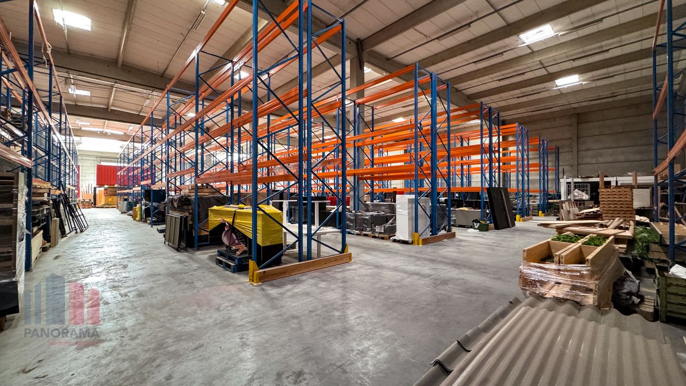 2.500 m² magazijn in Mechelen-Noord nabij E19 en R6 - foto 3