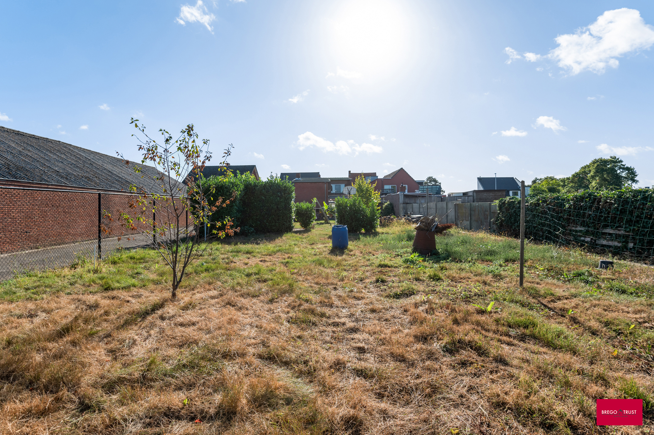 Ruime woning met studio en garage op zonnig perceel van 1105m². - foto 4