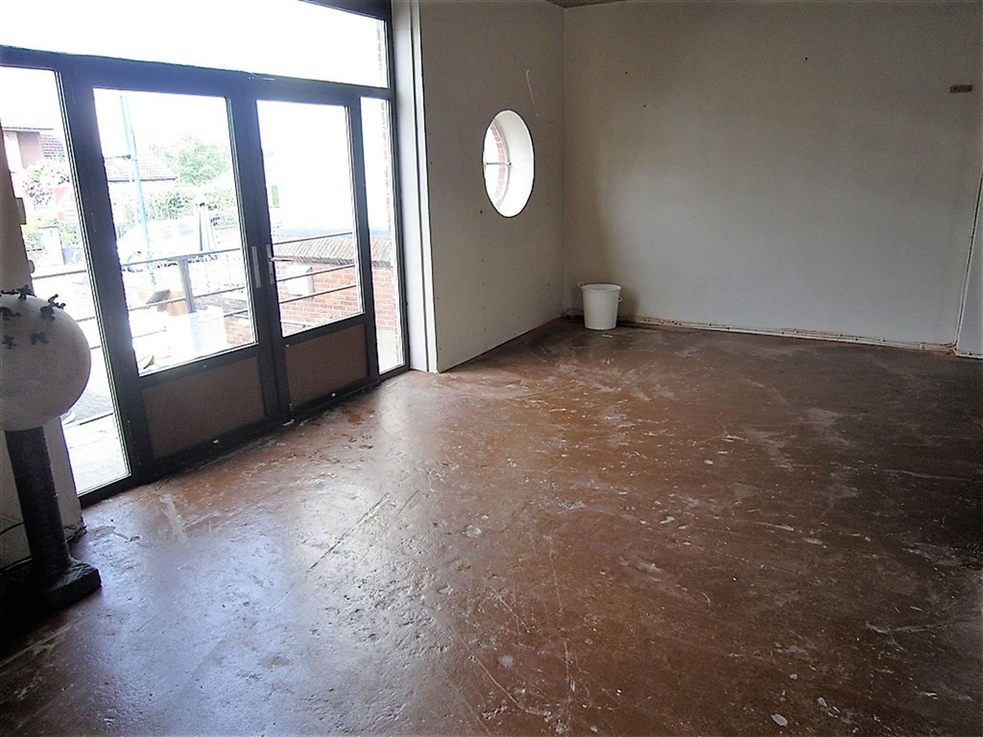 Commercial à louer à Dilsen-Stokkem - photo 2