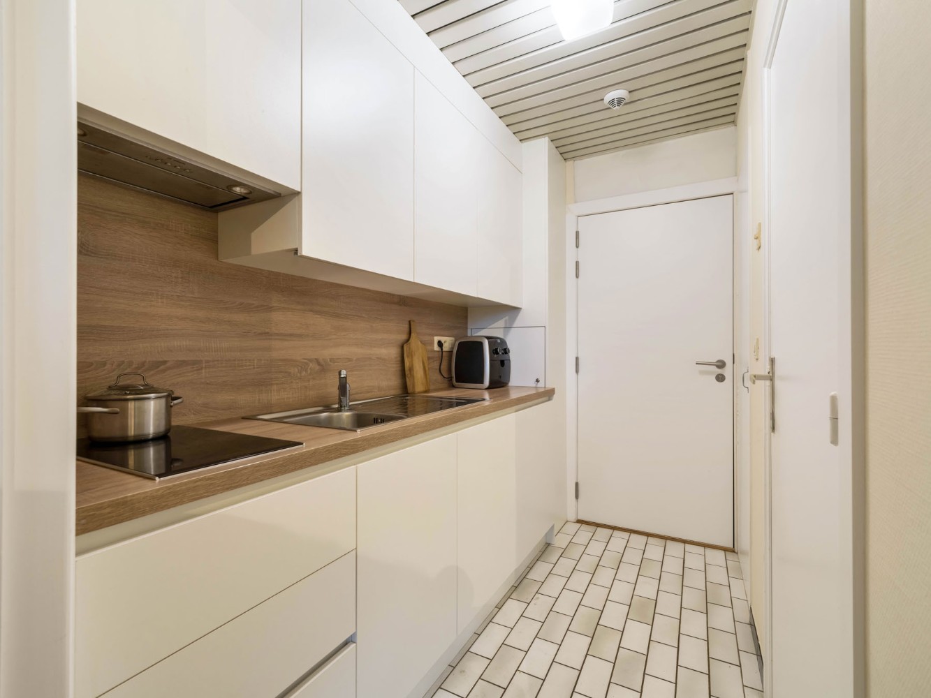 Nette serviceflat op 1e verd. met terras - foto 4