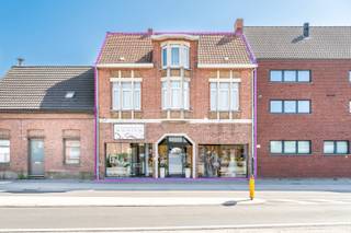 Welkom in het centrum van Melsele, Grote Baan 262, waar dit unieke handelspand met een bewoonbare oppervlakte van ca. 360 m² op een perceel van 160...