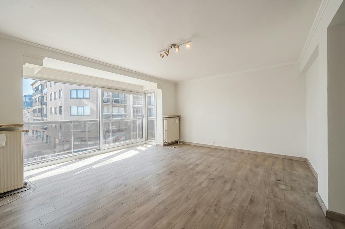 Centraal gelegen 2 slaapkamer appartement vlakbij de Zeedijk - foto 4