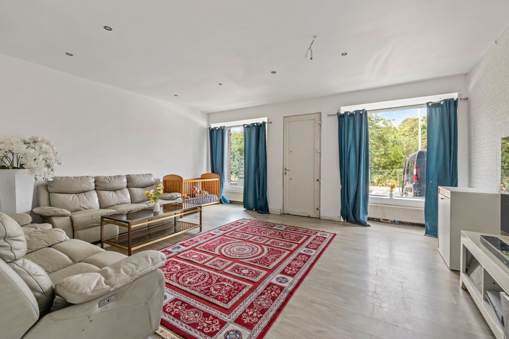 Gezellige woning met 3 slaapkamers, ruime garage (35 m²) en tuin in Beveren - foto 2