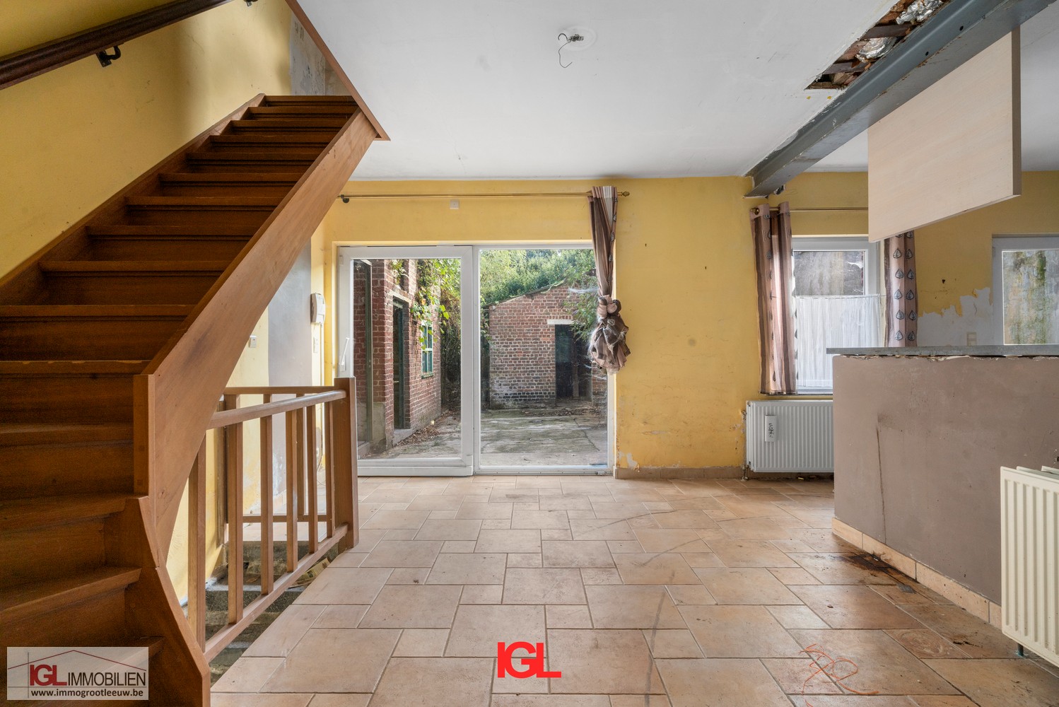 Maison trois façades à rénover, située en face d’un bois - photo 5