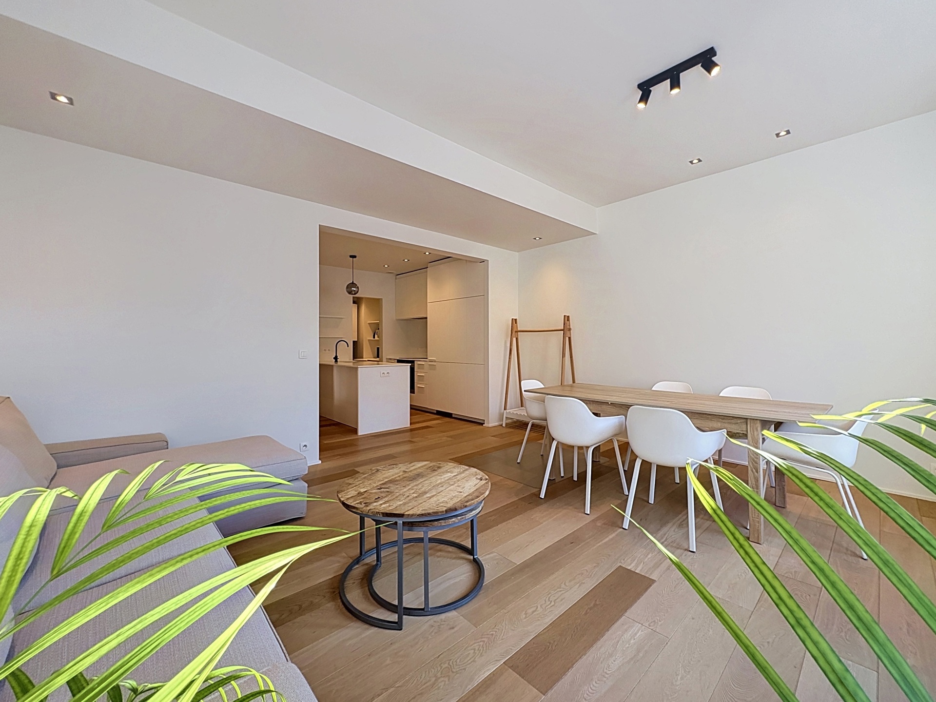 Modern bemeubeld appartement met twee slaapkamers in Elsene - foto 4