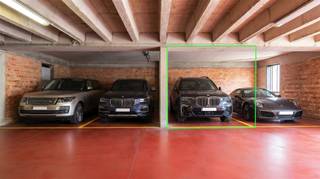 Deze vlot toegankelijke overdekte autostaanplaats is gelegen in een verzorgd en veilig gebouw en vormt een praktische oplossing voor...