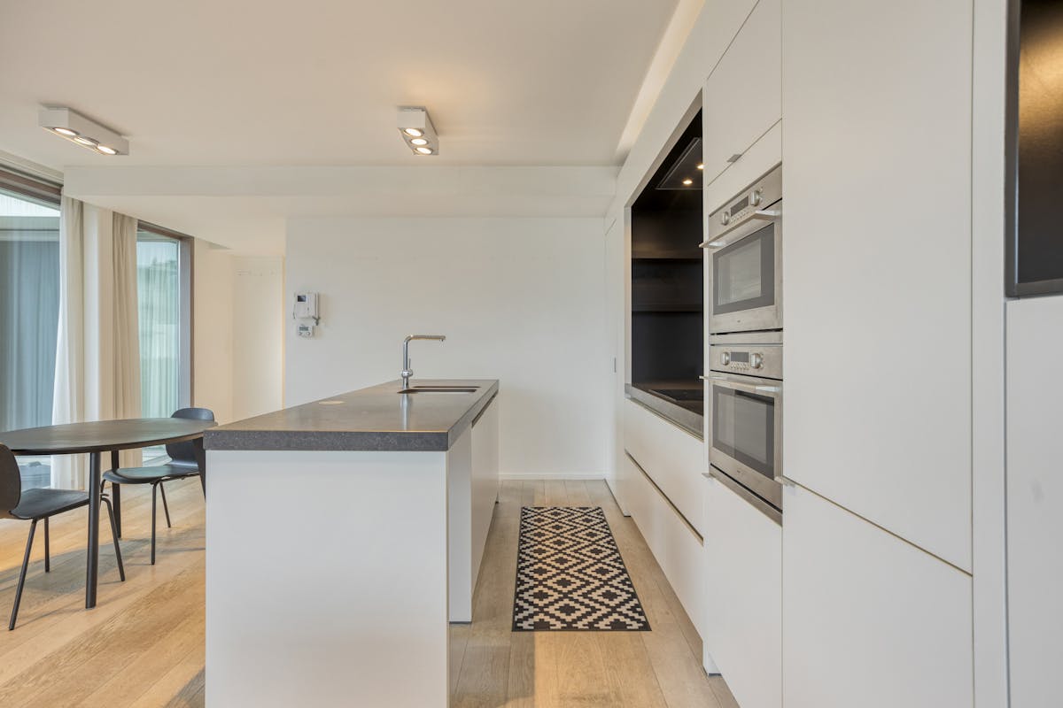 Modern appartement van Rietveld vlakbij zee in Sint-Idesbald - foto 4