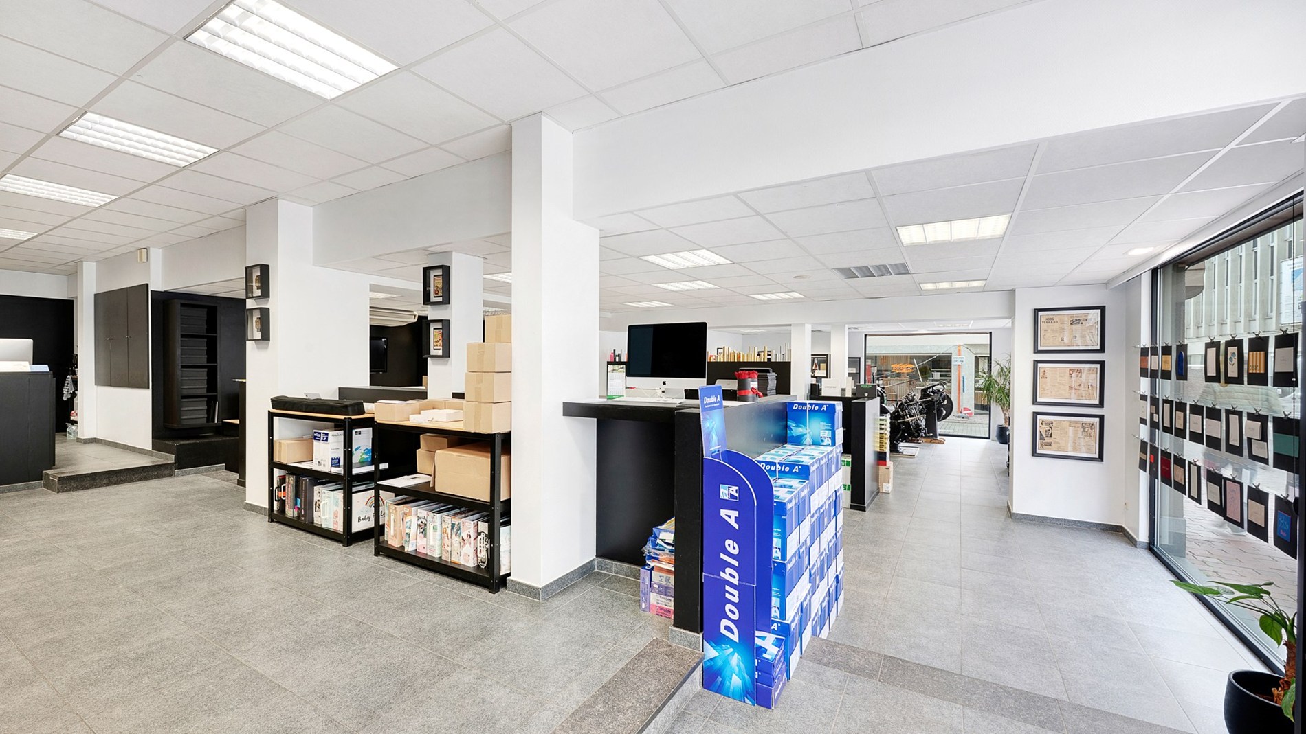 Mooi handelspand (179 m²) met brede etalage te Heist - foto 2