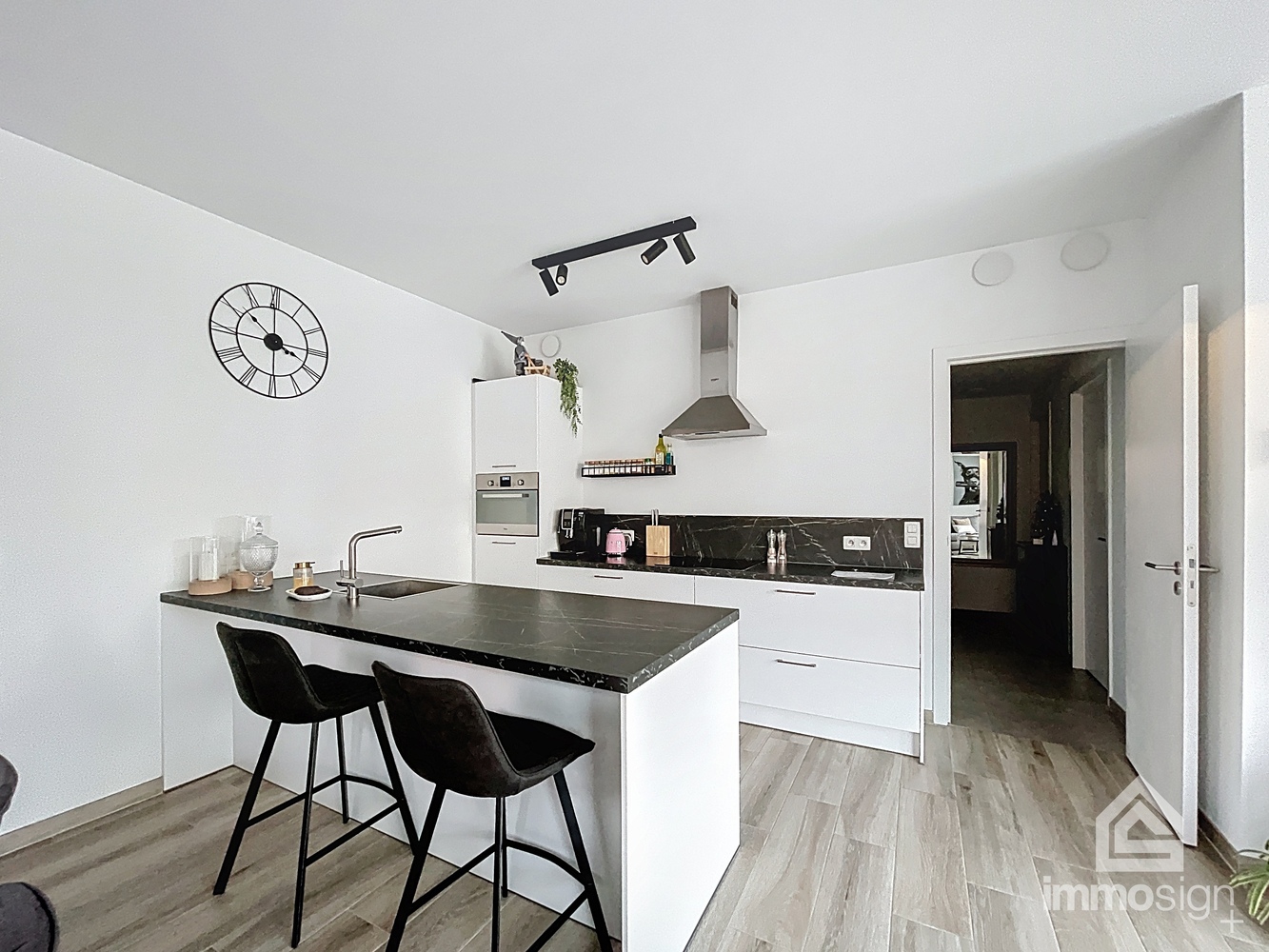 Modern en energiezuinig appartement met 2 slaapkamers en een terras van 15 m² in het geliefde Sint-Michielspark te Bree! - foto 4