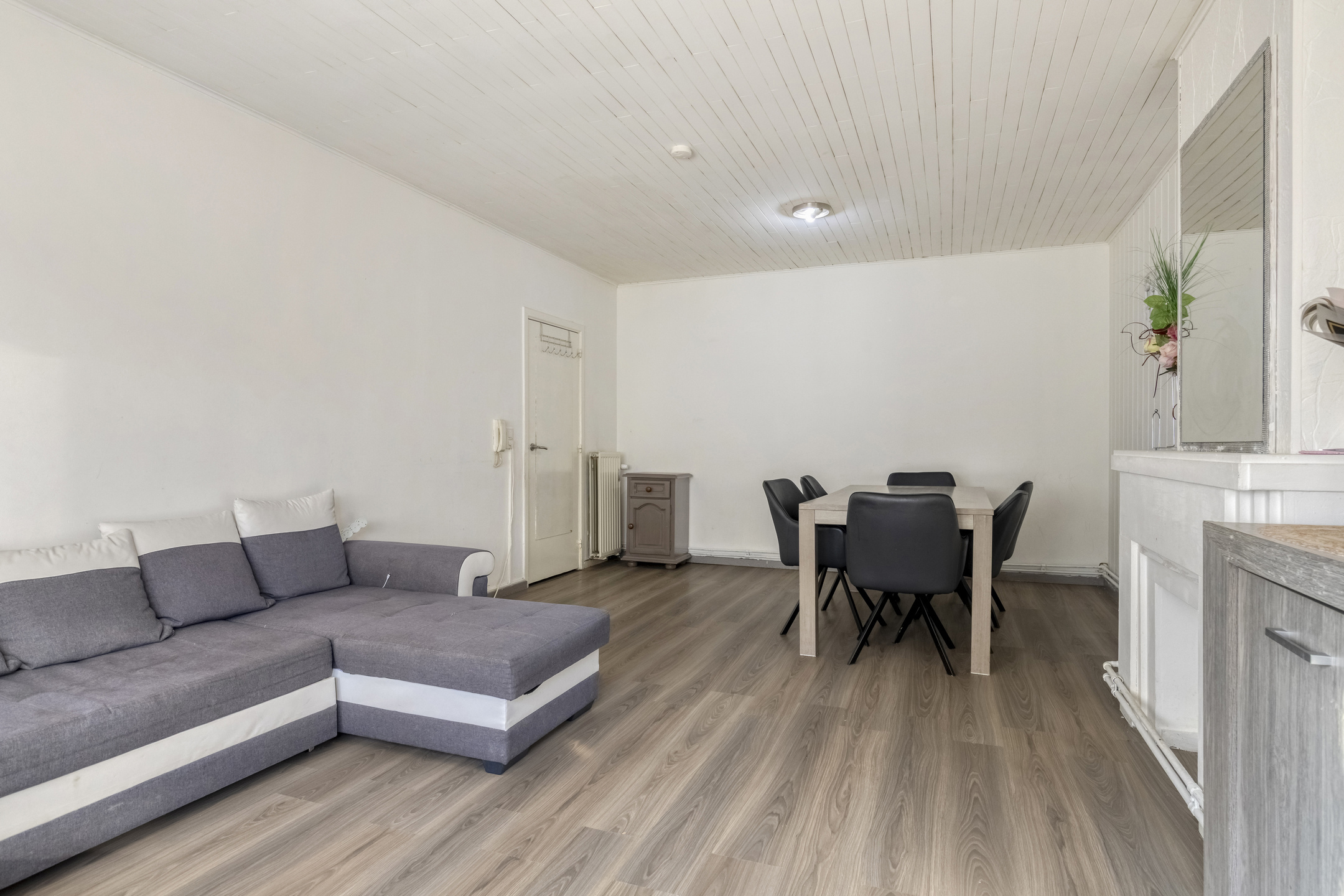 Instapklaar appartement op 2de verdieping met 2 slaapkamers. - foto 4