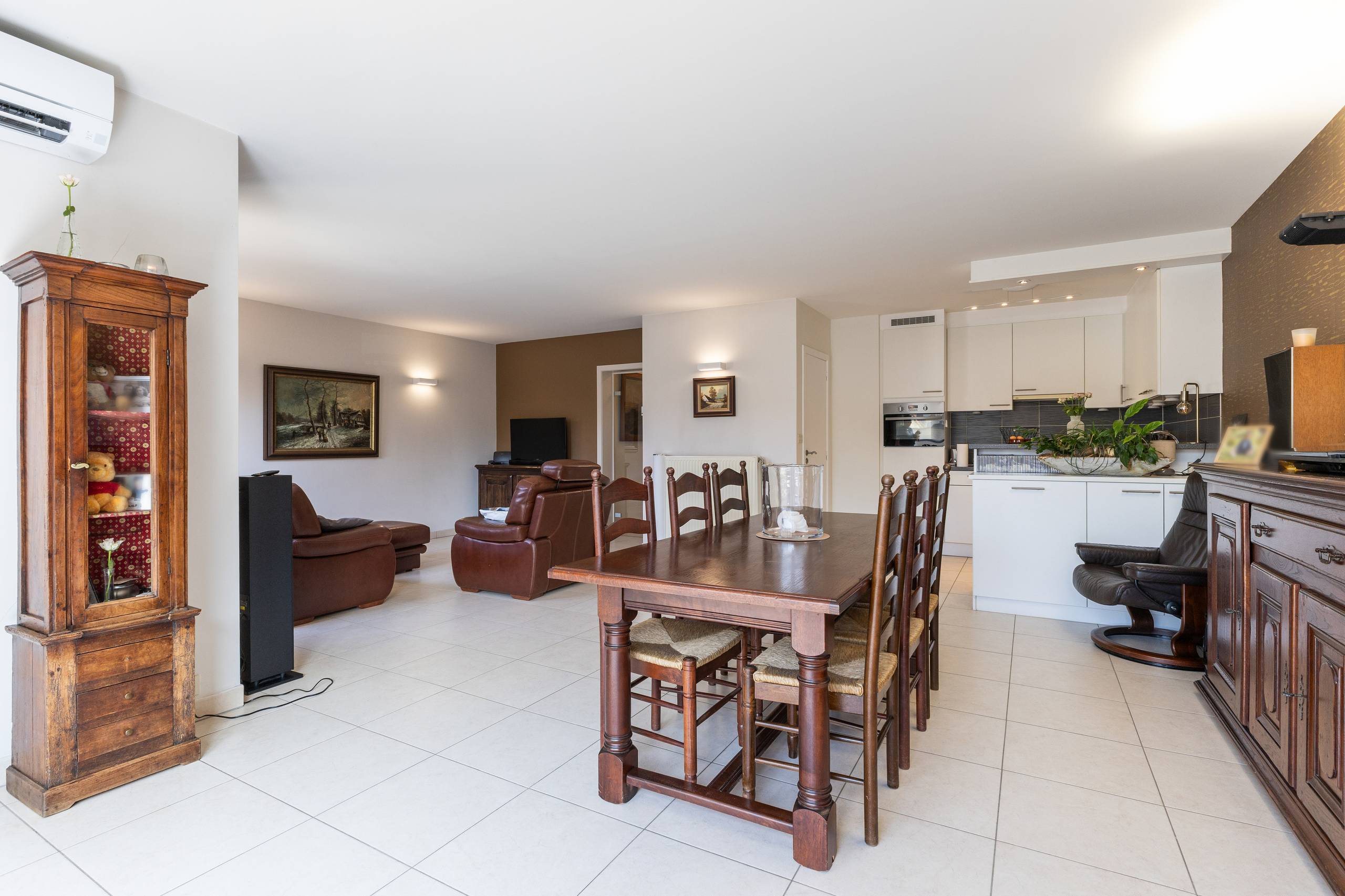 Gelijkvloers appartement met zonneterras te koop in Torhout! - foto 1