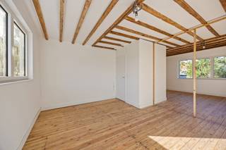 Ligging In de Koraalplaats 14 te Deurne bevindt zich deze charmante en gerenoveerde woning. De buurt combineert een groen en dorps karakter met...
