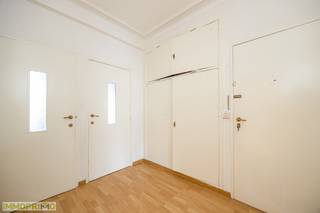 In een rustige en gegeerde buurt van Borgerhout bevindt zich dit aangename appartement op de derde verdieping van een verzorgd gebouw. Een lift...