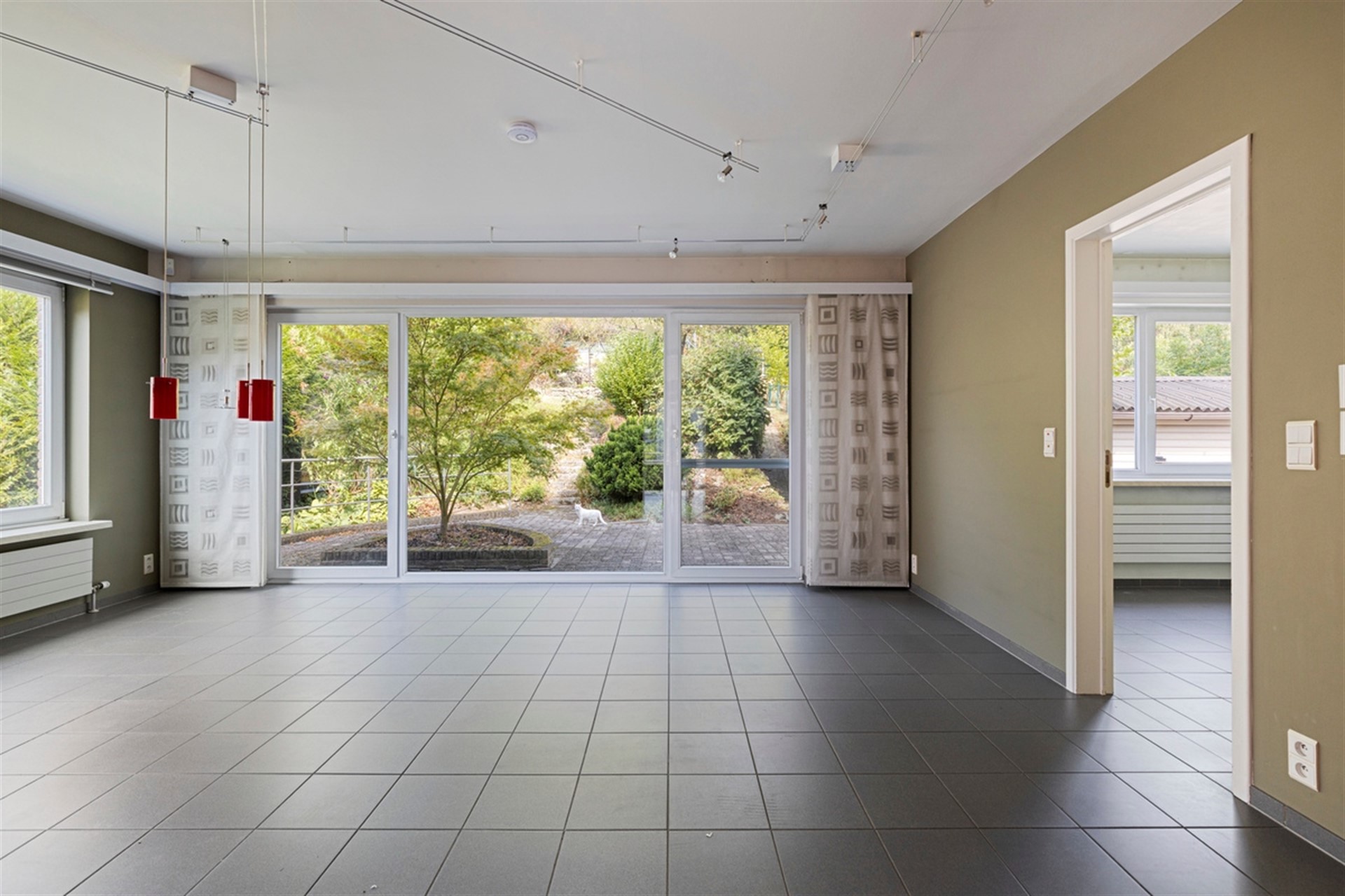 Recente en instapklare villa met 3/4 slaapkamers + bureau - foto 5