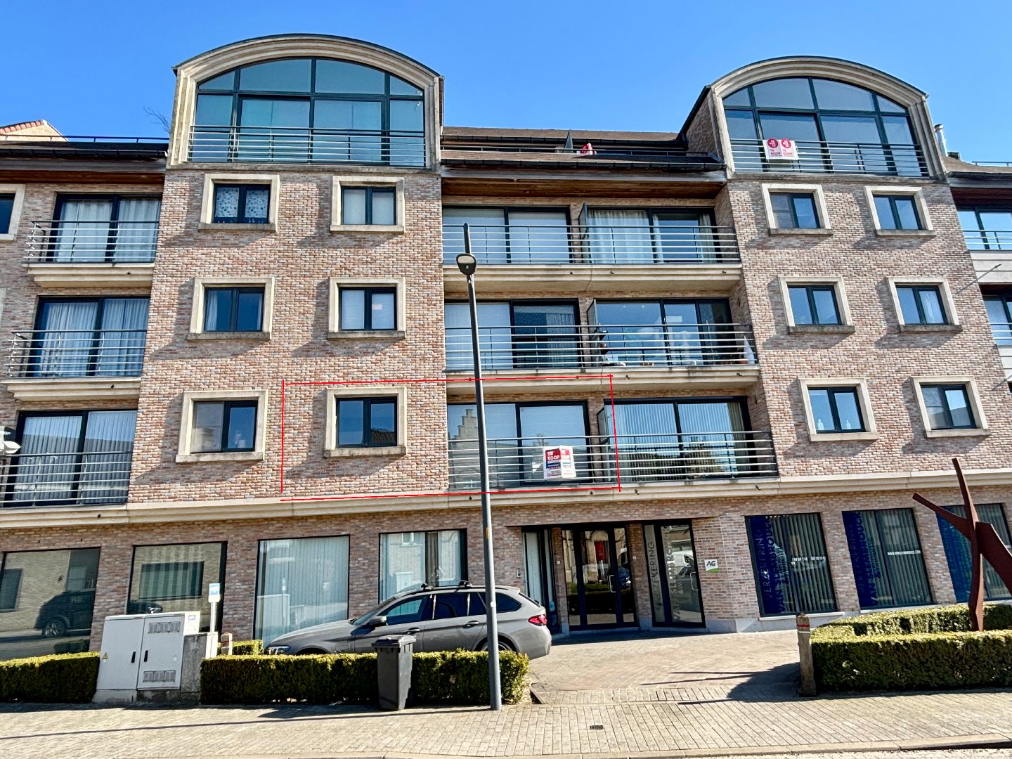 RUIM EN LICHTRIJK APPARTEMENT MET 2 TERRASSEN - foto 1