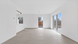 Welkom op de Auwelstraat 5 in Opglabbeek.Bent u op zoek naar een nieuwbouwwoning in een rustige en doodlopende straat?Bent u op zoek naar een...