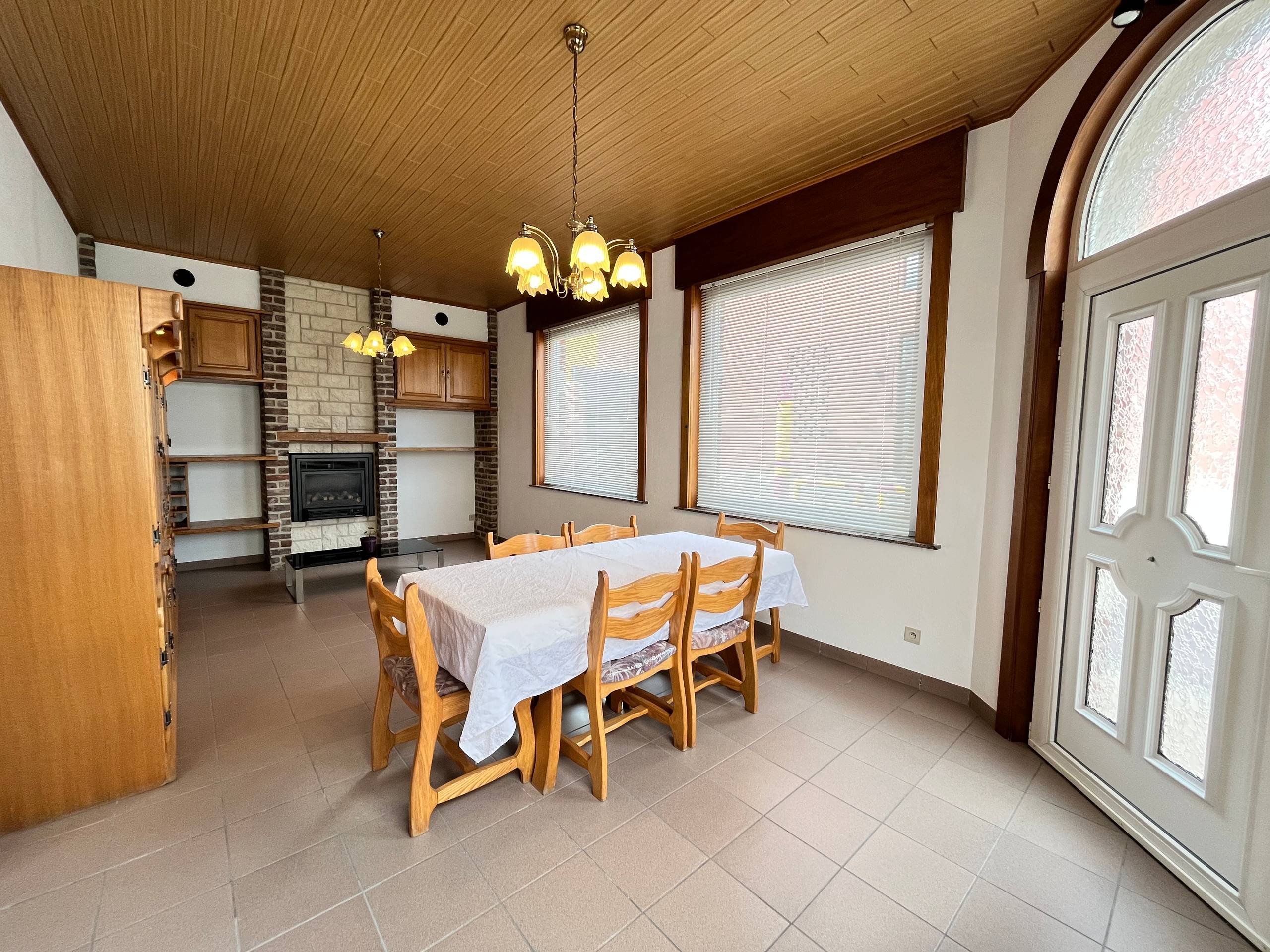 4 slaapkamerwoning met garage+carport in centrum Wervik - foto 5