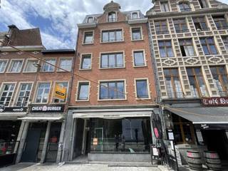 Ooit gedroomd van jouw handelspand uit te baten op de Oude Markt in Leuven? Dan is dit de ultieme kans! Dit vernieuwde gebouw biedt...