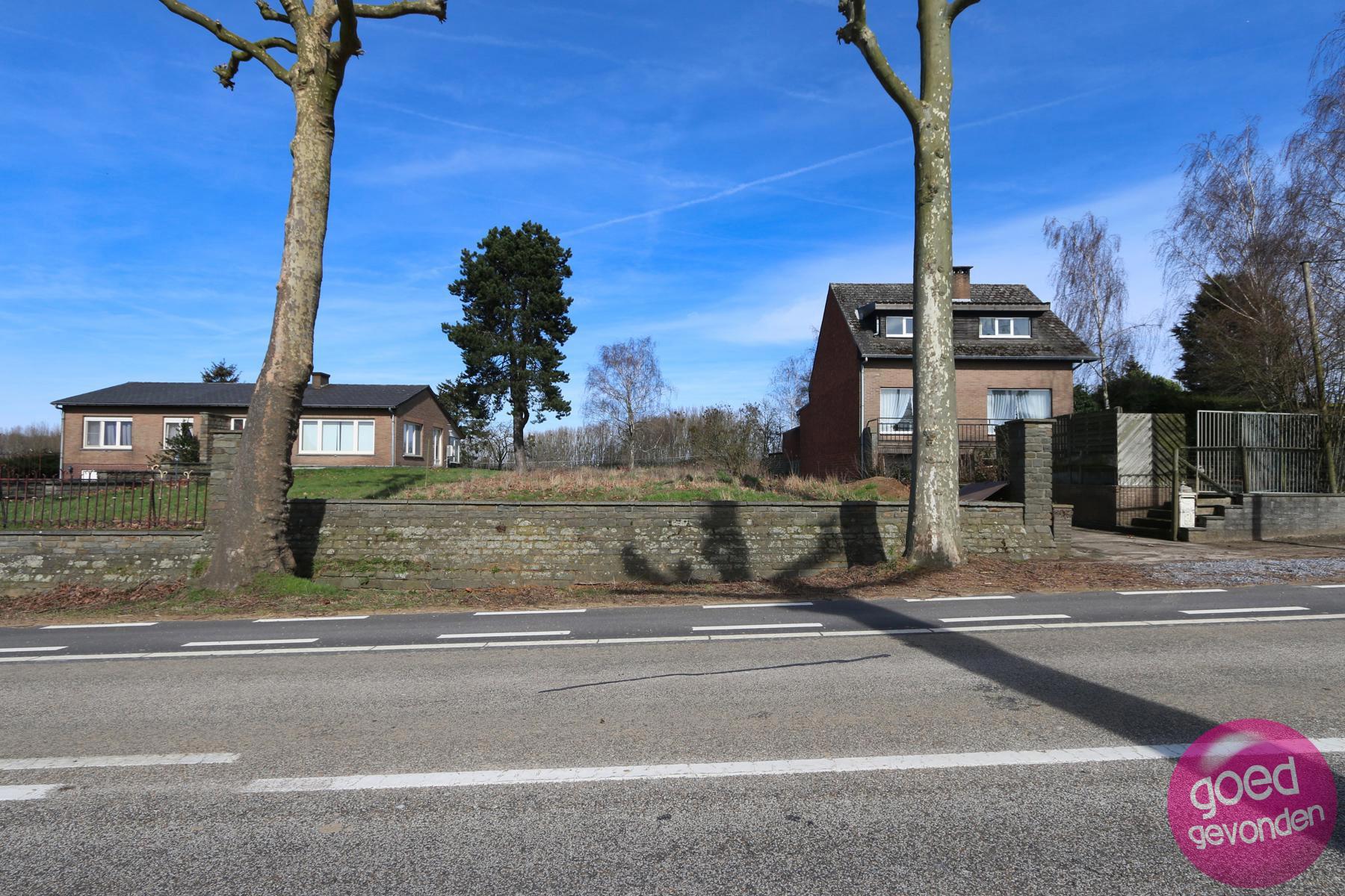 Perceel voor halfopen bebouwing, 6a 83ca - foto 1