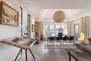 Ce prestigieux appartement-villa est situé dans un endroit prisé de Heusden et fait partie d'une résidence exclusive comprenant deux villas,...