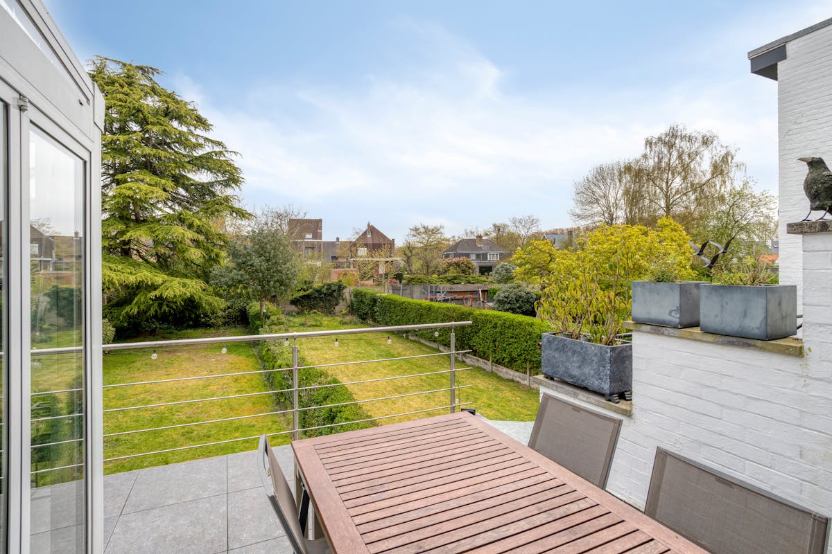 Ruim, halfopen huis met tuin in hartje Sint-Kruis, Brugge - foto 4