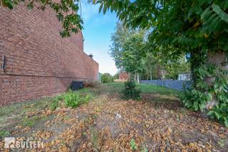 Deze NW gerichte bouwgrond van 502 m2 is gelegen in de Buitenstraat in het landelijke De Klinge (rechts van huisnummer 95). Met een straatbreedte...