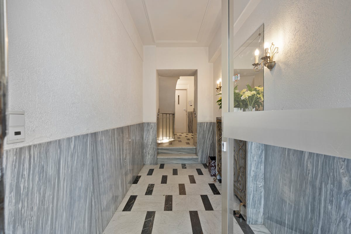 Twee slaapkamer appartement te koop in Antwerpen centrum - foto 4
