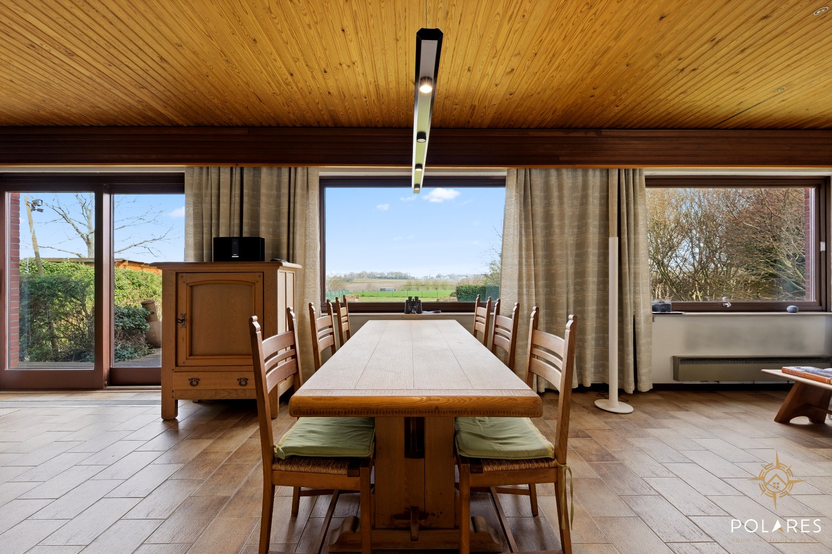 Renovateable bungalow on beautiful plot. - photo 5