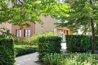 Dit verzorgd gelijkvloers appartement is gelegen op wandelafstand van het centrum van Melsele en op slechts 5 min rijden van de E17. Ook het...