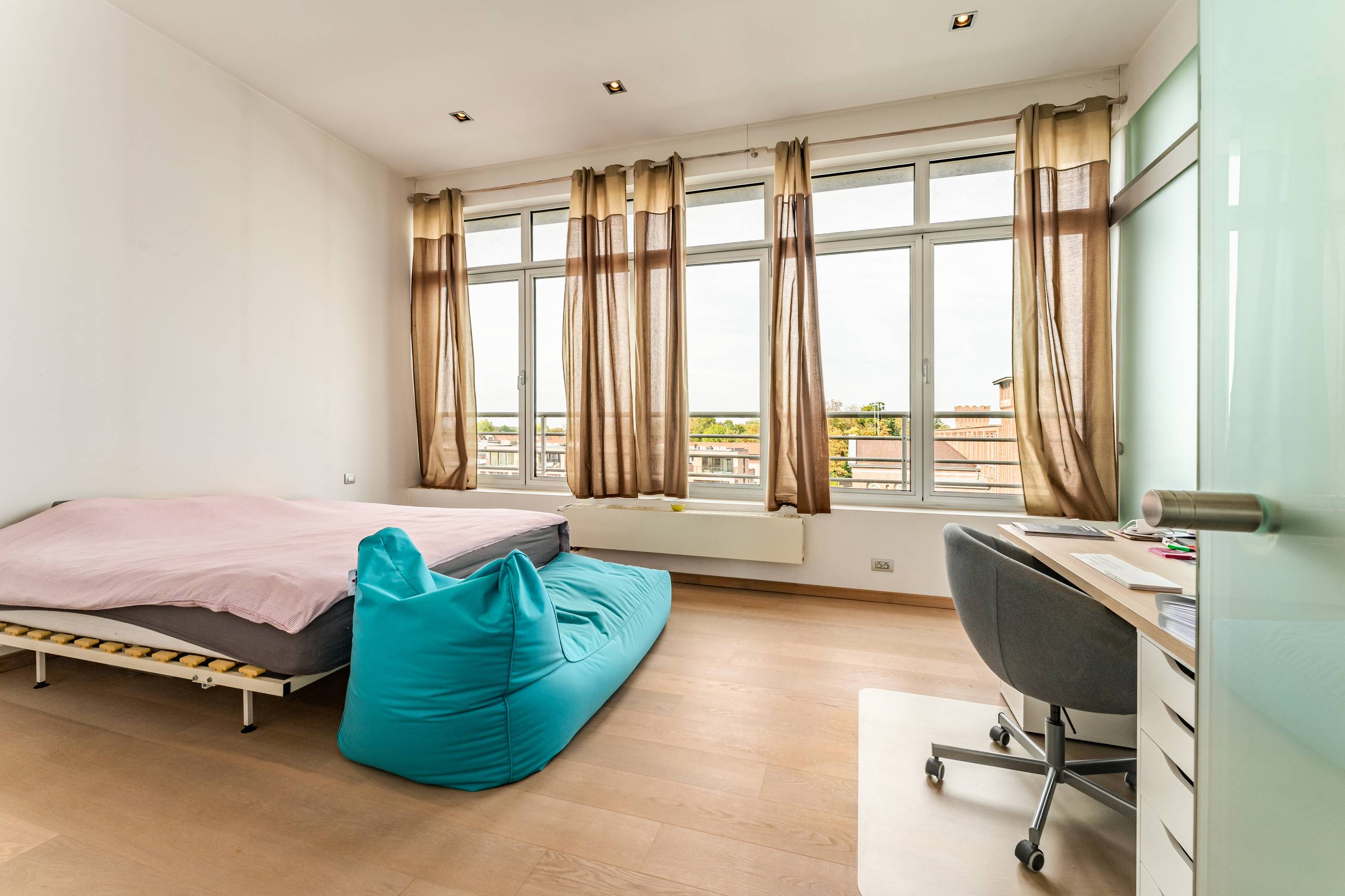 Appartement te koop in Kortrijk met 2 slaapkamers - foto 5